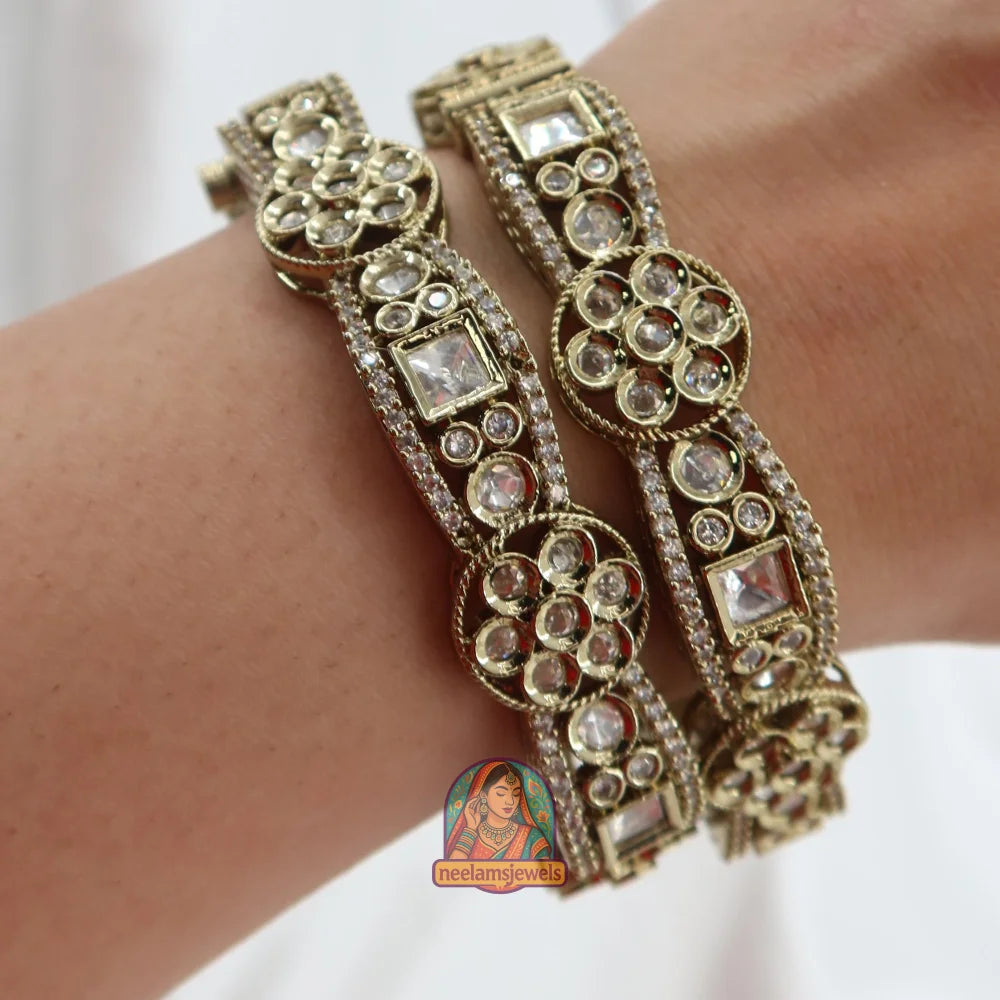 Zeenat Kundan Bangles