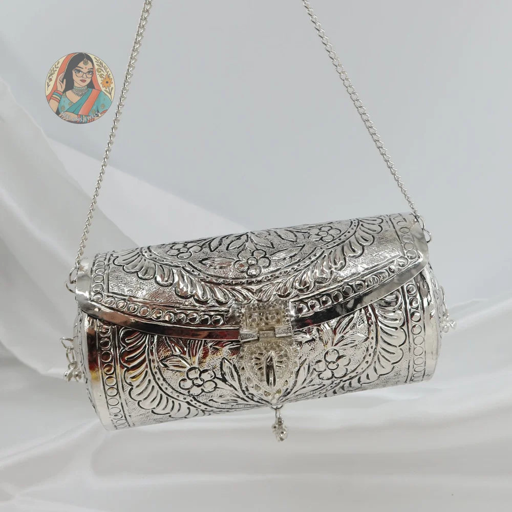Zoya - Capsule Metal Handbag - Silver
