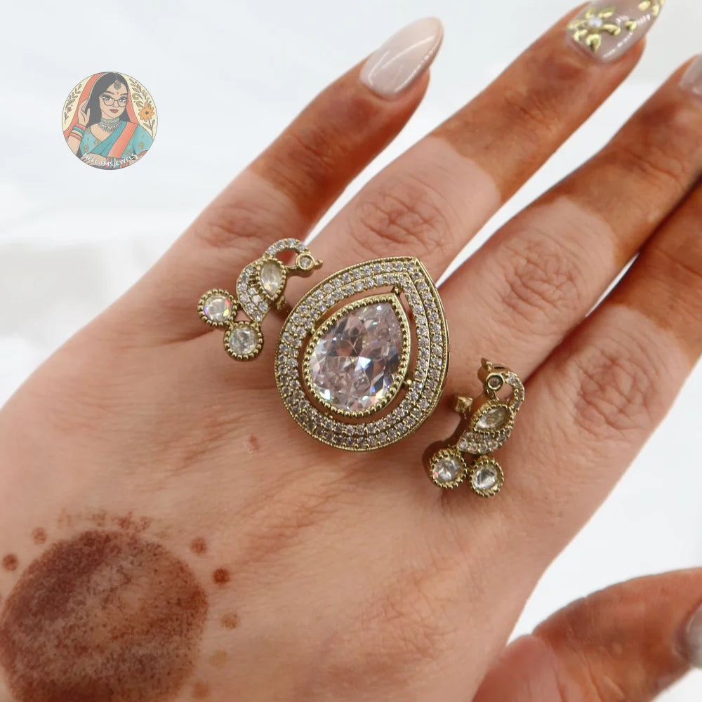 Zuleikha Ring - White